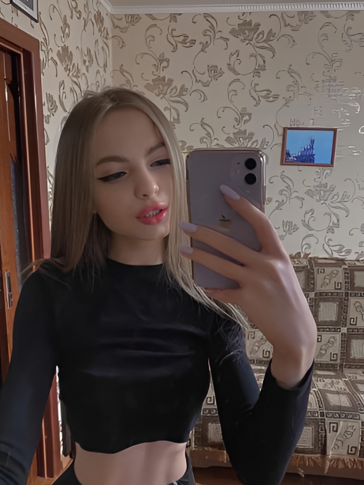 Ева привлекательная девушка из Туапсе цена от 2000 руб