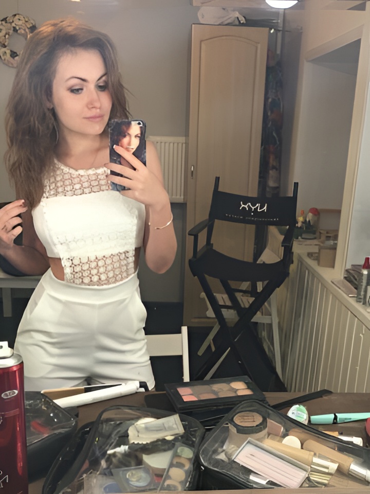 Индира привлекательная девушка из Туапсе цена от 1500 руб