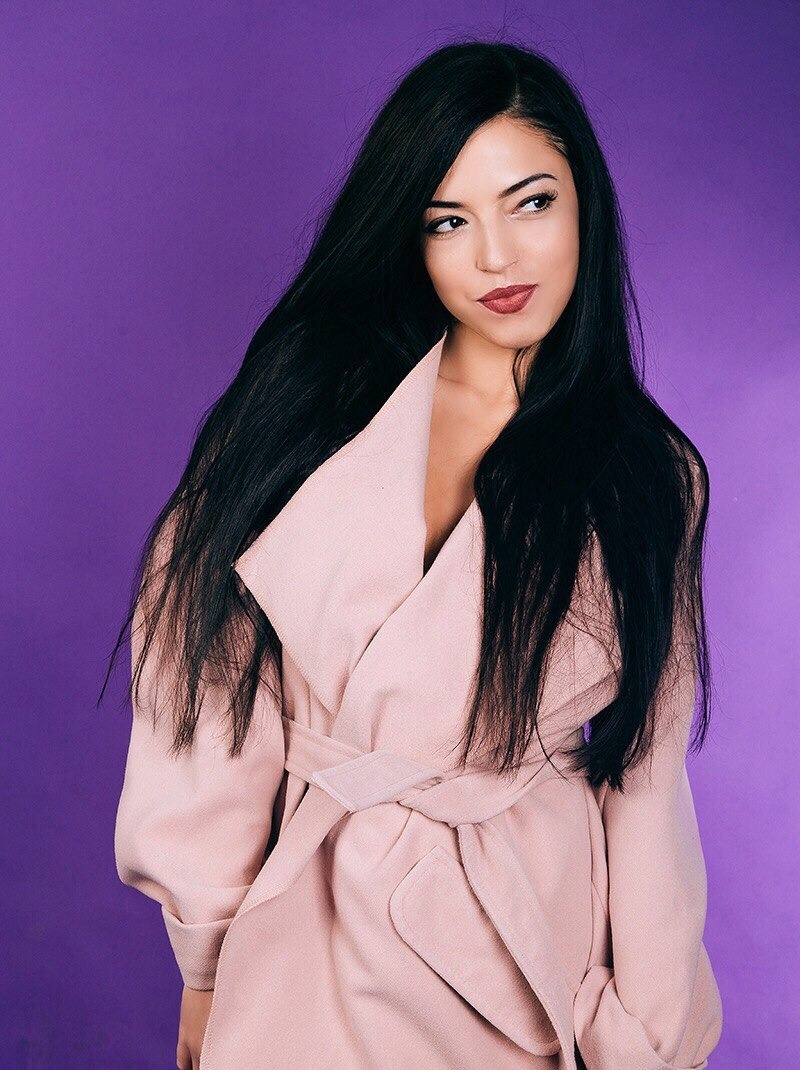 Инна привлекательная девушка из Туапсе цена от 3000 руб